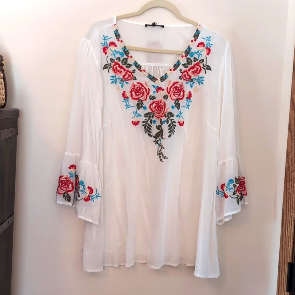 ANDREE BY UNIT White Embroidered V-Neck Tunic with Red & Blue Floral Accents